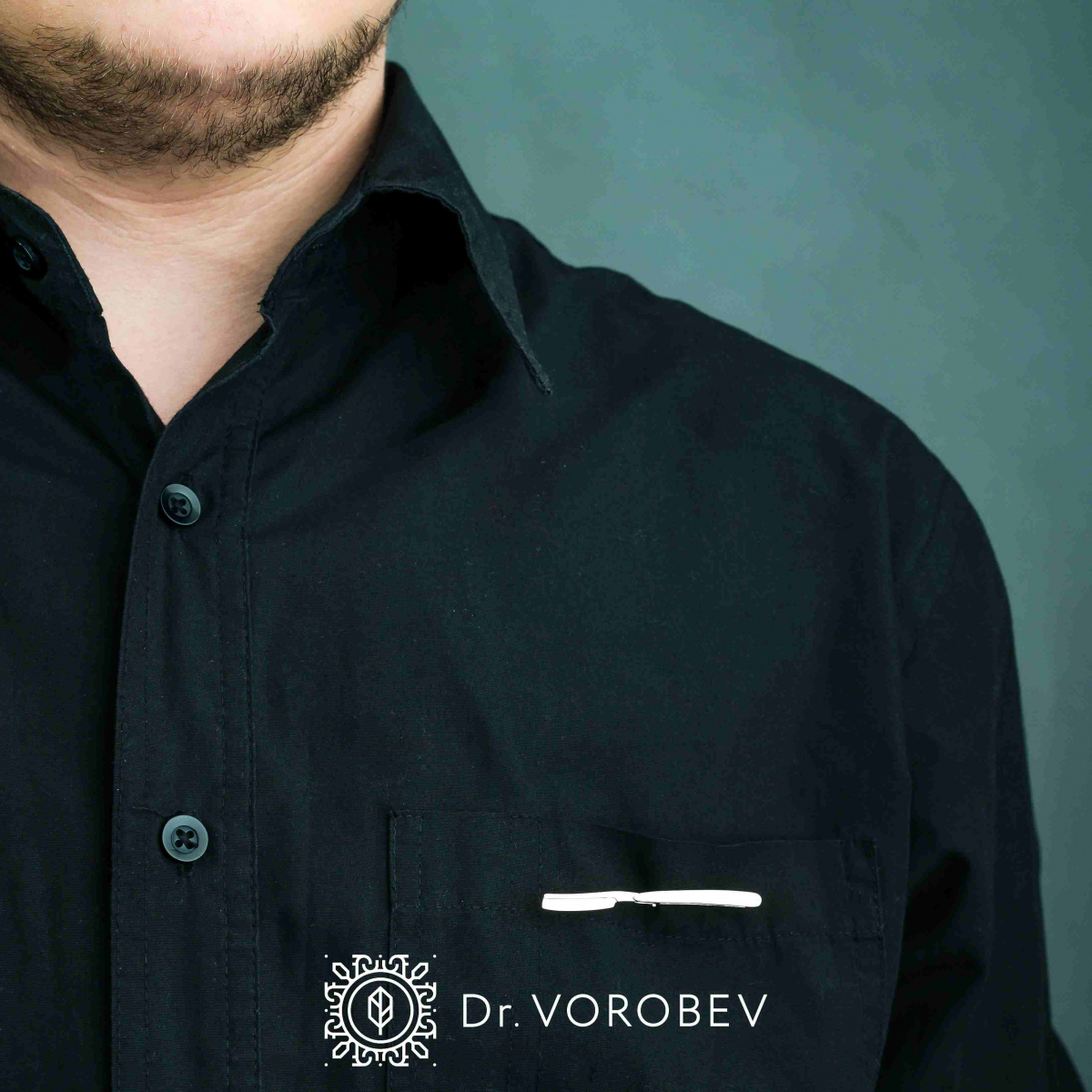 Брошь "Опасная бритва" позолота